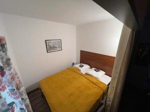 Posteľ alebo postele v izbe v ubytovaní T2 avec Véranda et Piscine à Mandelieu La Napoule
