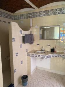 Kúpeľňa v ubytovaní Casa Bugambilias - Hermosa casa centrica para 8