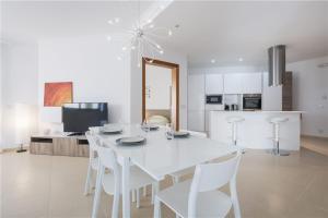 Fotografie z fotogalerie ubytování LUX Seaview & Pool-Hosted by Sweetstay v destinaci Mellieħa