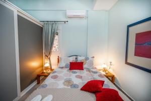 Postel nebo postele na pokoji v ubytování Filoxenos Apartment