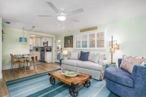 Khu vực ghế ngồi tại Lulu's Crescent Cottage #2