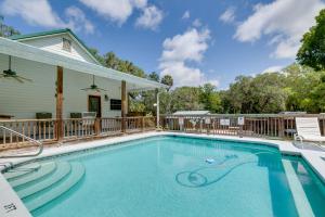 Bassein majutusasutuses Pool Access Homosassa Home Near Boat Launch! või selle lähedal