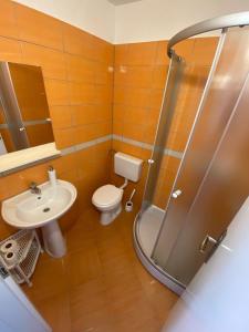 Kúpeľňa v ubytovaní Seaside secluded apartments Cove Tvrdni Dolac, Hvar - 12655