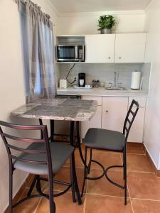 Küche/Küchenzeile in der Unterkunft Cozy Rooms