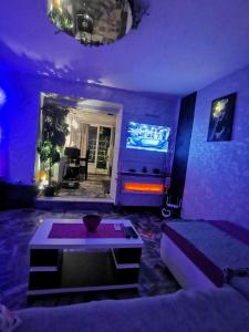 Fotografie z fotogalerie ubytování Bahami Apartman jacuzi v destinaci Novi Sad