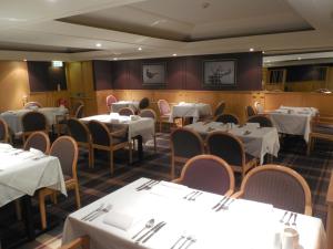 Εστιατόριο ή άλλο μέρος για φαγητό στο Cross Keys Hotel, Kelso