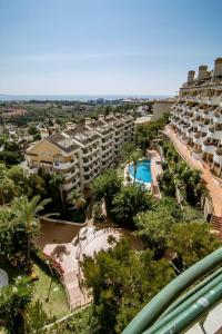 Basen w obiekcie SAA- Comfortable Apartment near Puerto Banus lub w pobliżu