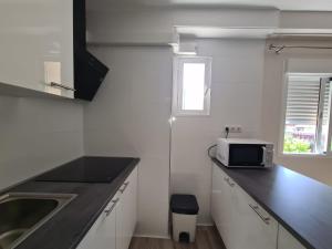 Kuchnia lub aneks kuchenny w obiekcie Apartamento Maysan IF Benidorm