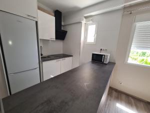 Kuchnia lub aneks kuchenny w obiekcie Apartamento Maysan IF Benidorm