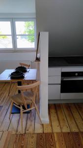 Köök või kööginurk majutusasutuses steenkampstudios LOFT +5 fotot