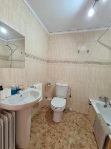Koupelna v ubytování Apartamento Playmon Park 16 IF Benidorm