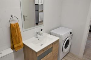 Fotografia z galérie ubytovania Apartamento Estefany a 100 m de Playa v destinácii Torrevieja