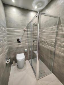 A bathroom at Dependance La Mouette
