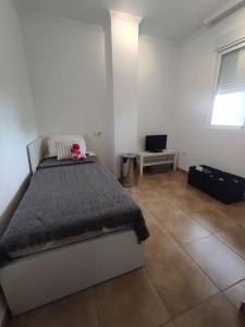 Postel nebo postele na pokoji v ubytování Casa Lilia con piscina y garaje
