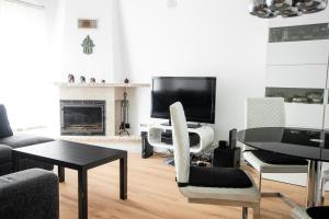 Et sittehjørne på Villa7pax baby friendly Near Dino Park&Beaches