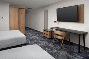 Postel nebo postele na pokoji v ubytování Fairfield Inn & Suites by Marriott Appleton