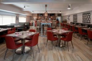 Restaurant o iba pang lugar na makakainan sa Four Points by Sheraton Dallas Arlington Entertainment District