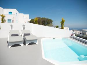 Piscina di Anthemis Suites o nelle vicinanze