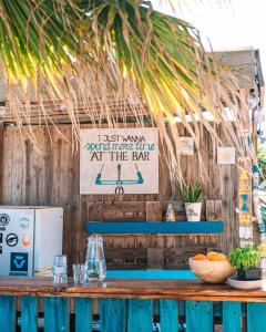 Certifikát, hodnocení, plakát nebo jiný dokument vystavený v ubytování The Kitesurf Lodge