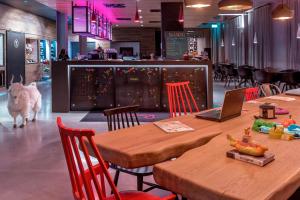 Restaurace v ubytování Moxy London Excel