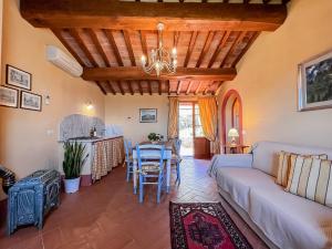 A seating area at Agriturismo Cima alla Serra