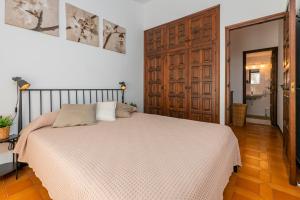 Posteľ alebo postele v izbe v ubytovaní ST-33 BEGUR SA TUNA 2 PAX