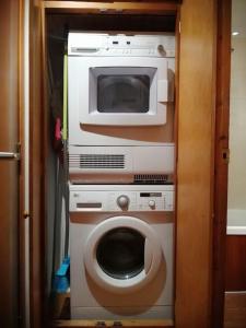 Fotografie z fotogalerie ubytování Amplio apartamento con jardín y piscina Herbasabina 5 v destinaci Pla de l'Ermita