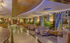 Posezení v ubytování Grand Pasa Hotel