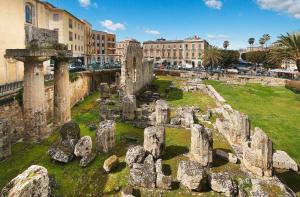 an aerial view of the ruins of a building at MAISON ISOLA DI ORTIGIA in Siracusa
