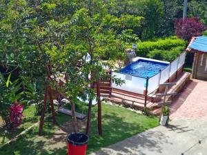 Изглед към басейн в Blue Casa Campestre или наблизо