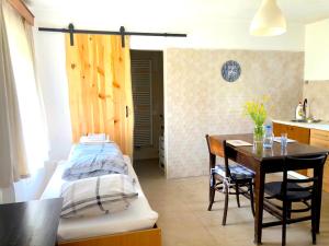 Postel nebo postele na pokoji v ubytování Safar residence