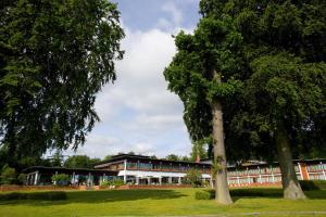 Taman di luar Hotel Hesselet