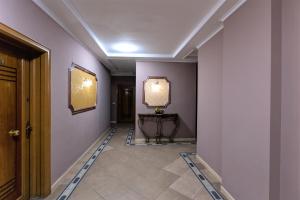 Koupelna v ubytování Prince Hotel