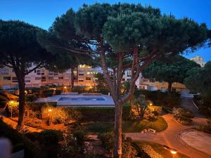 Fotografia z galérie ubytovania Duplex meublé avec terrasse dans résidence avec piscine v destinácii Cap d'Agde