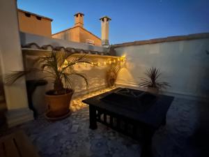 Fotografia z galérie ubytovania Duplex meublé avec terrasse dans résidence avec piscine v destinácii Cap d'Agde