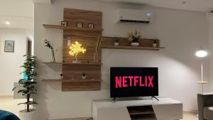 TV a/nebo společenská místnost v ubytování Luxury Family Appart 7 Pers - CheckPoint - Oujda Center