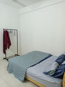 Afbeelding uit fotogalerij van 3rd floor apartment with 2 bedroom and no elevator in Kota Bharu