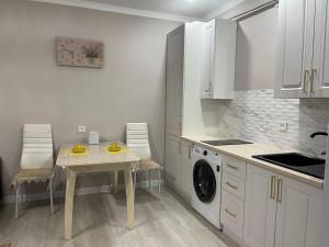 Foto dalla galleria di Ауезова 189б ЖК в центре a Kökşetaw