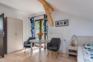 Posezení v ubytování Hosteria na Mazurach