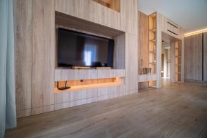 TV a/nebo společenská místnost v ubytování Holiday House U Hájenky 6L Lipno Home