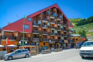 Το κτήριο όπου στεγάζεται  το διαμέρισμα