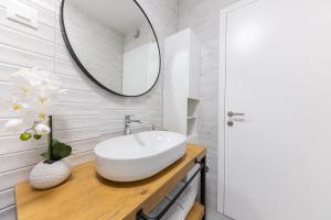 Vonios kambarys apgyvendinimo įstaigoje Apartment Castrum Split dar 30 nuotraukų