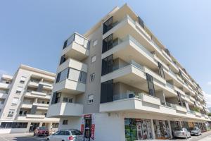 Pastatas, kuriame yra šie apartamentai