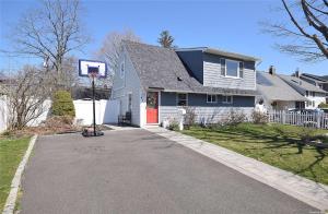 Budova, kde se prázdninový dům nachází