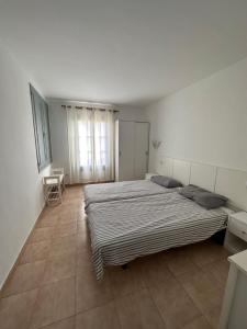 Postel nebo postele na pokoji v ubytování Apartamentos Calan Blanes Park CB APM 2142 ,nº207