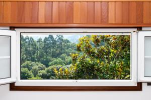 Zahrada ubytování Villa Campo Das Medas , en medio de la naturaleza con piscina privada de sal
