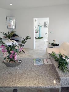 Fotografie z fotogalerie ubytování Münsing Nähe Starnberger See, schöne Ferienwohnung, Gästewohnung 125qm EG und OG KONTAKTFREI v destinaci Münsing