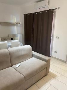 A seating area at AM apartment