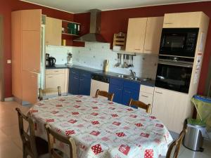 Gallery image of Seaside Comfort for Four in Houffalize +32 photos