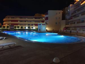 Fotografia z galérie ubytovania Cozy beachfront flat with pool & panoramic sea view terrace v destinácii Puerto de Santiago
